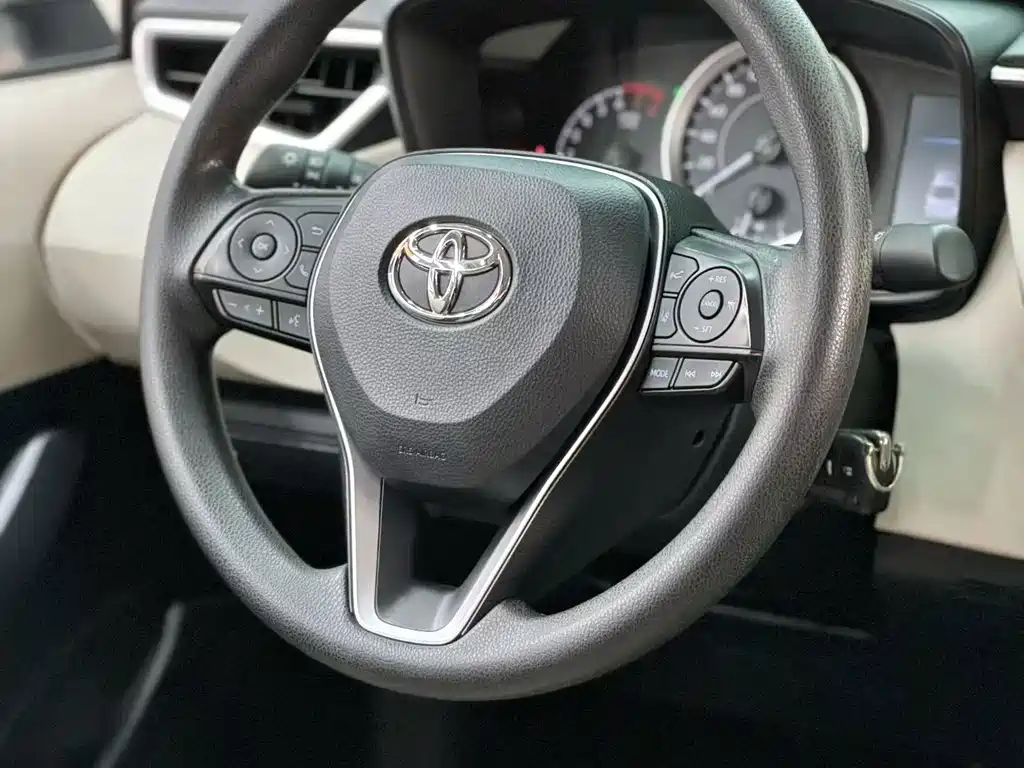 Toyota Corolla — миниатюра 3