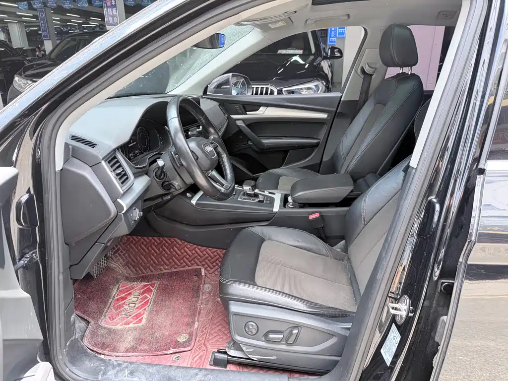 Audi Q5L 2018 40 TFSI Fashion V