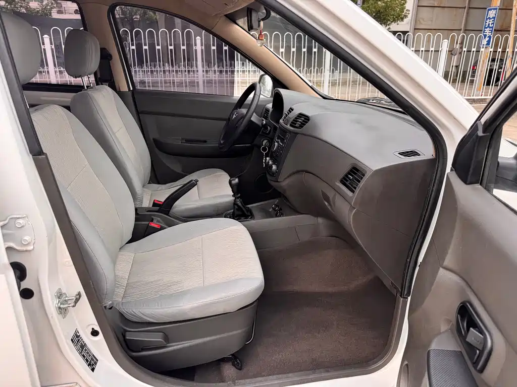 Wuling Hongguang — миниатюра 15