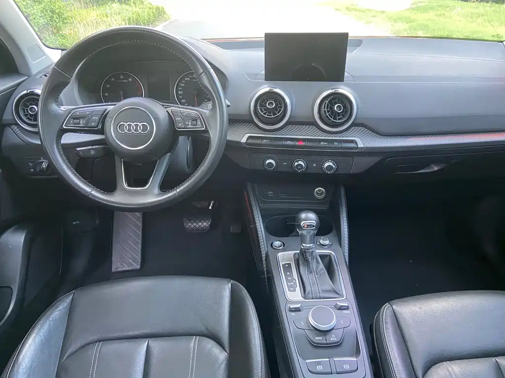 Audi Q2L — миниатюра 10