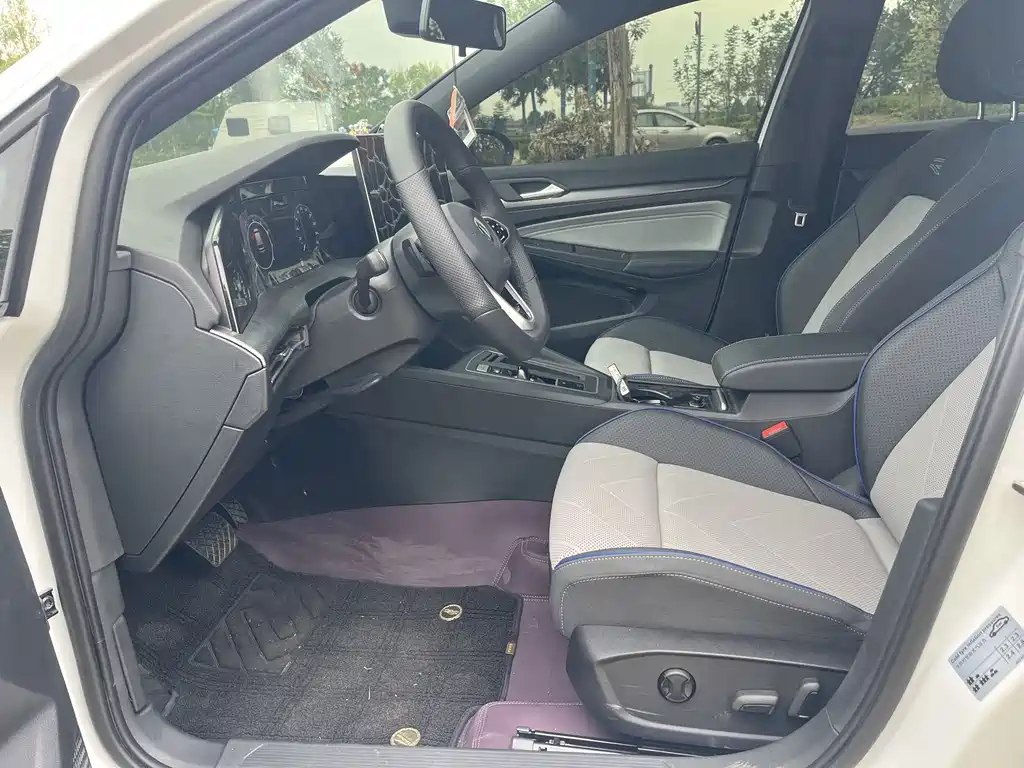 Volkswagen Golf — миниатюра 8