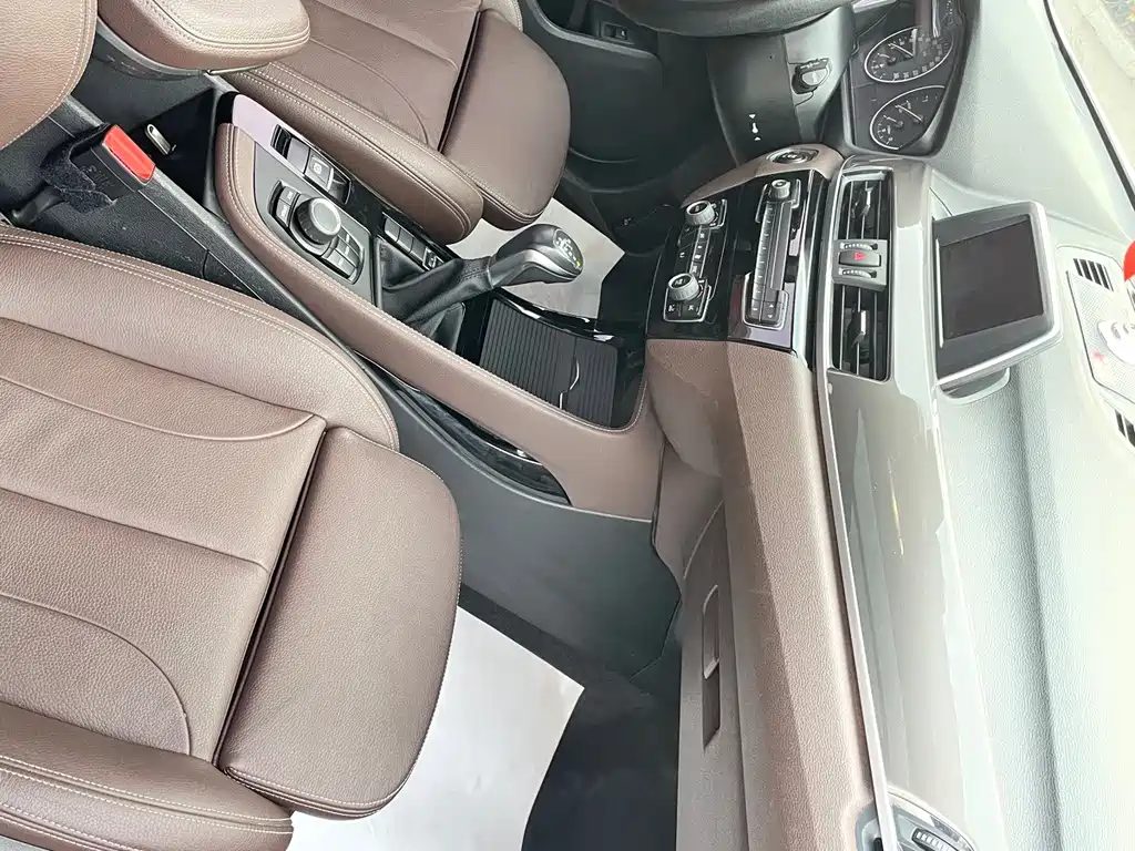 BMW X1 — миниатюра 15