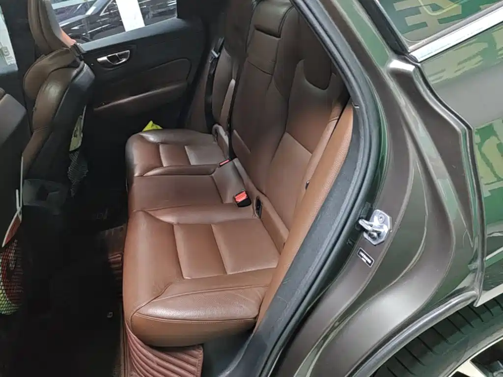 Volvo XC60 — миниатюра 17