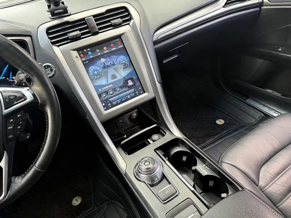 Ford Mondeo — миниатюра 18
