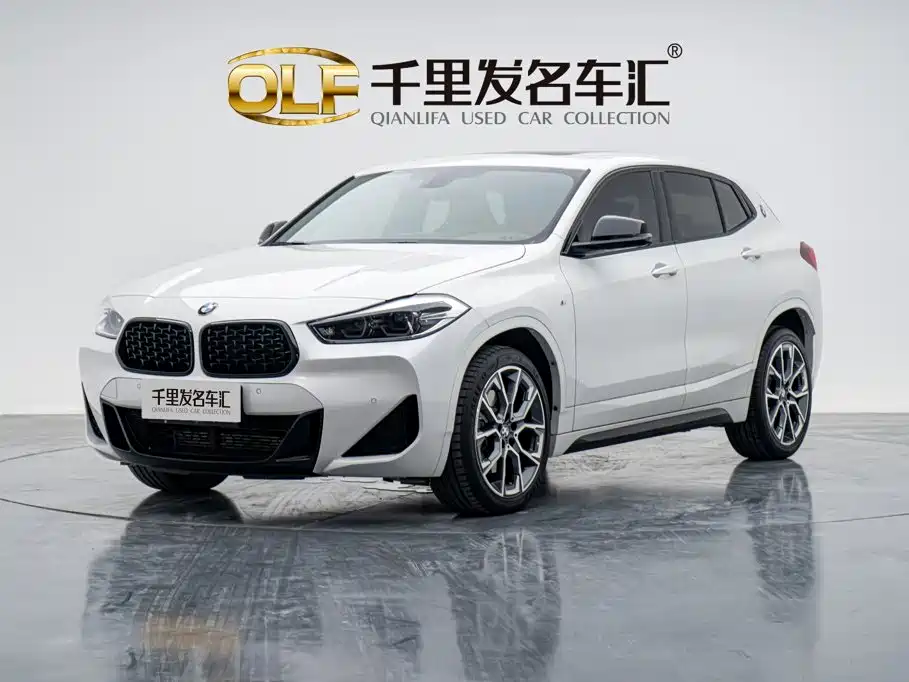 宝马X2 2021款 改款 sDrive25i 曜夜版 2022
