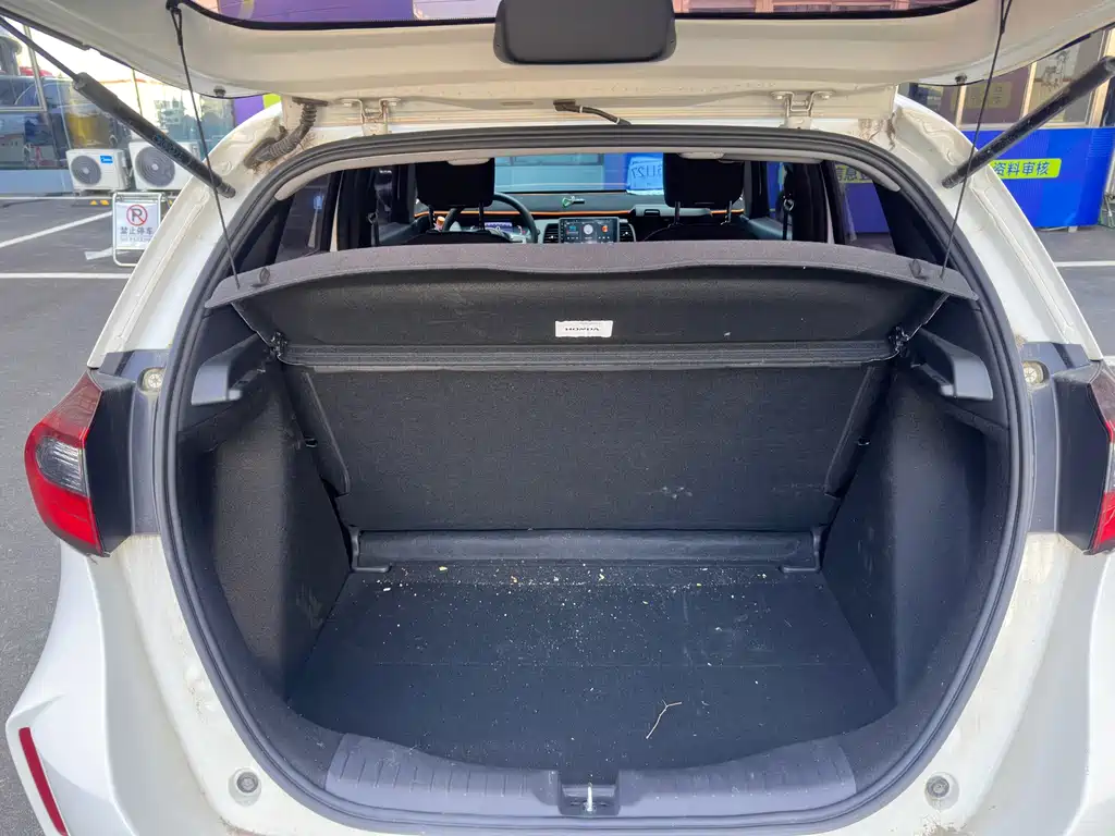 Honda Fit — миниатюра 10