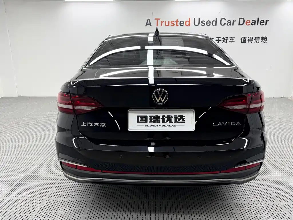 Volkswagen Lavida — миниатюра 5