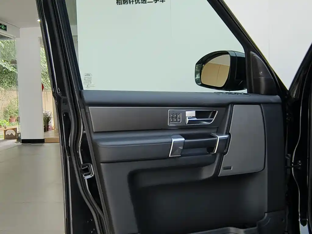 Land Rover Discovery — миниатюра 15