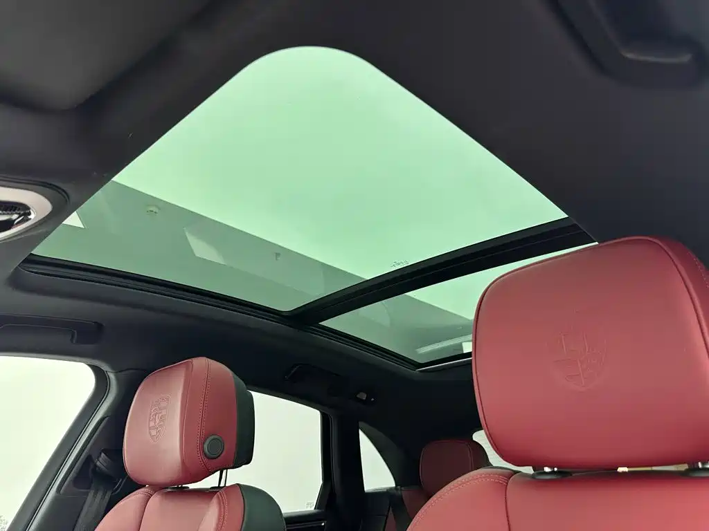 Porsche Macan — миниатюра 23