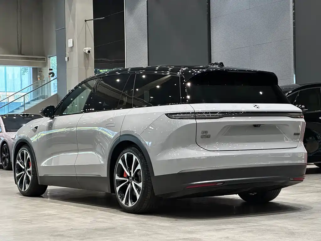 NIO ES8 2023 100kWh