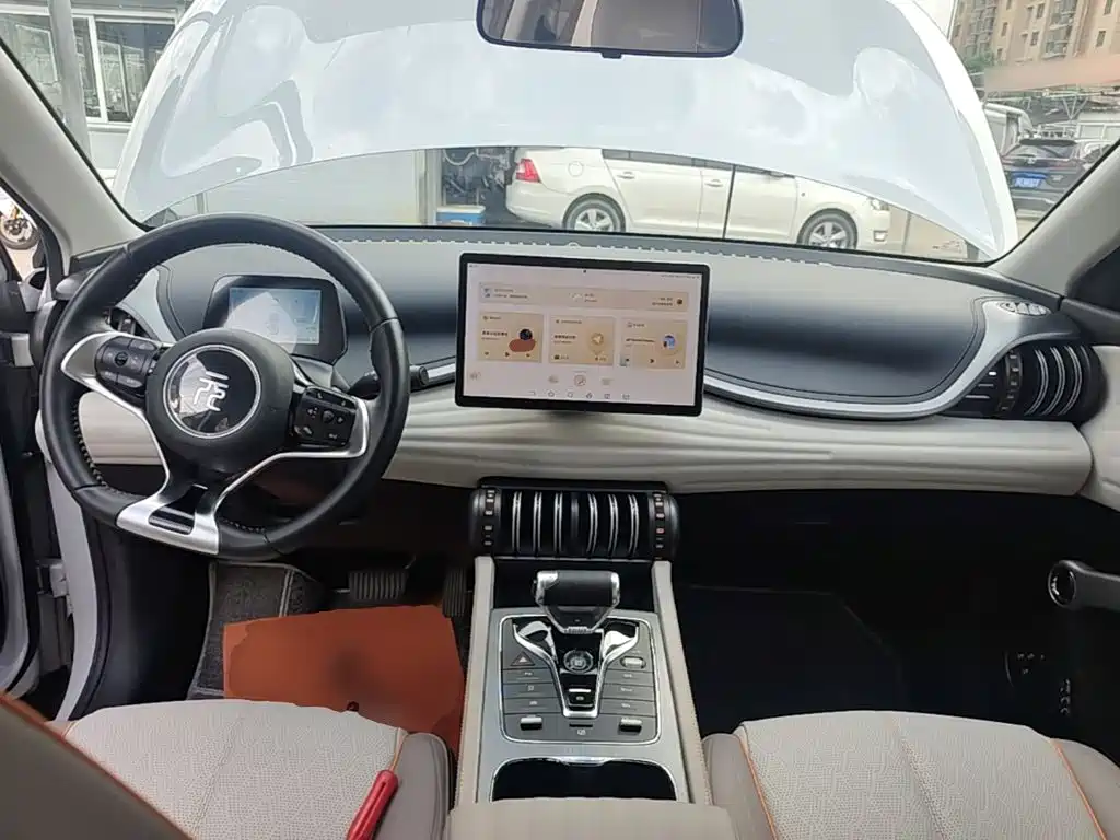 BYD Yuan Plus — миниатюра 10