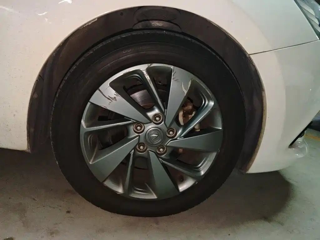 Changan Eado DT — миниатюра 8