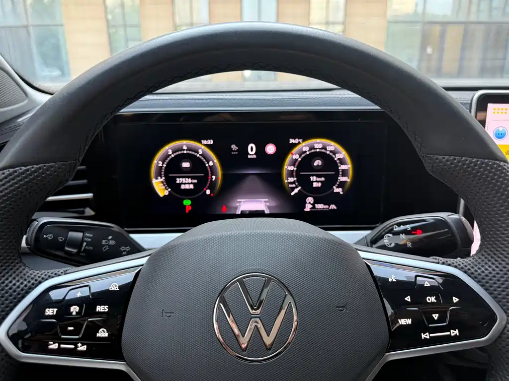 Volkswagen Passat 2025 Pro 380TSI