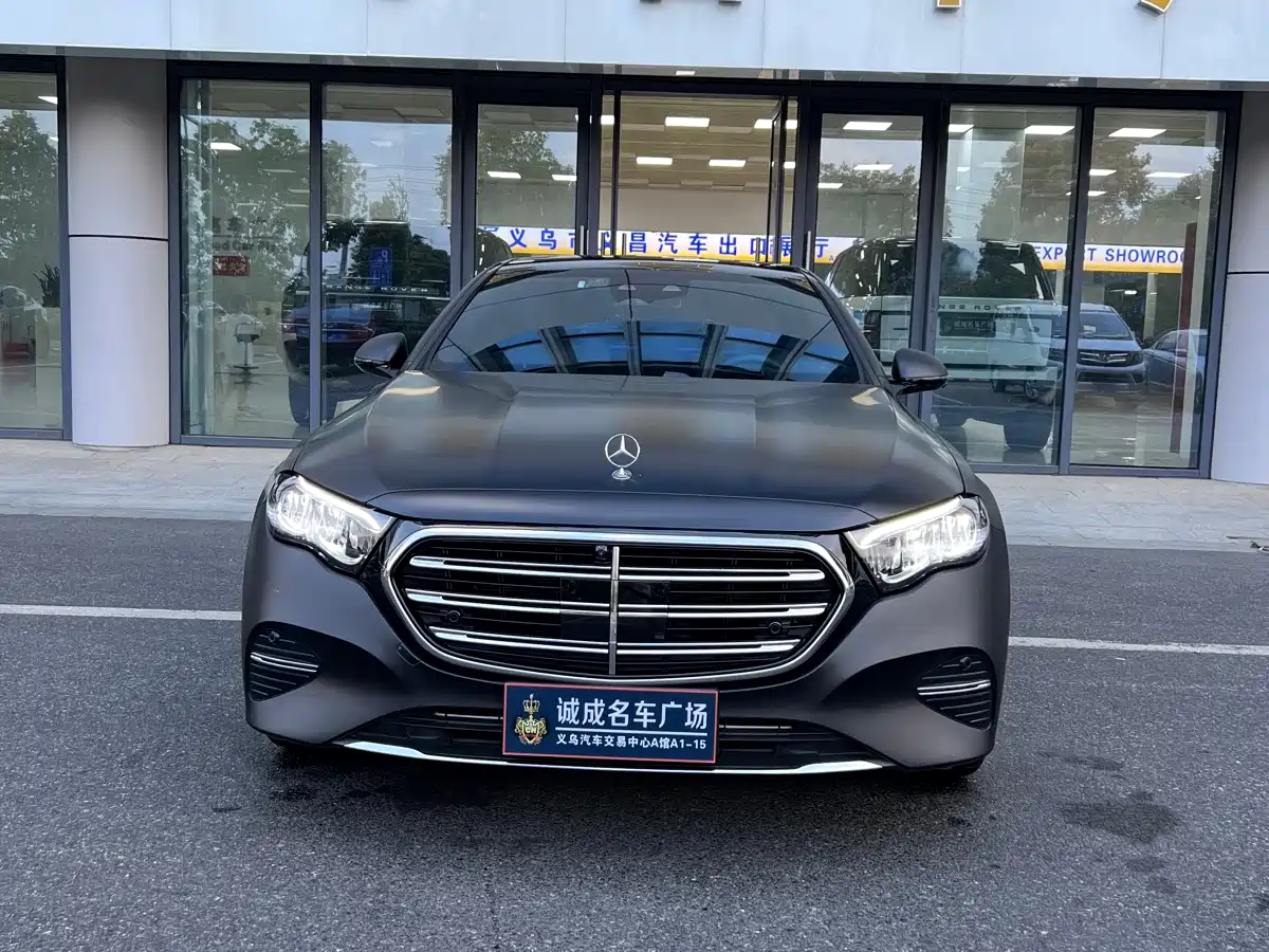 奔驰E级 2025款 E 300 L 豪华型 2025
