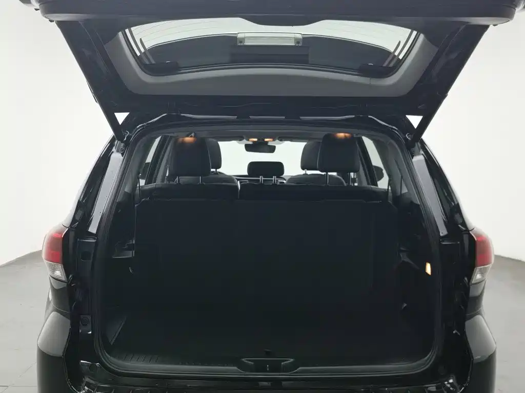 Toyota Highlander — миниатюра 16