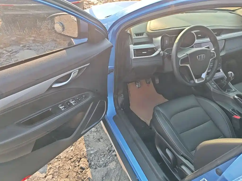Geely Vision S1 — миниатюра 16