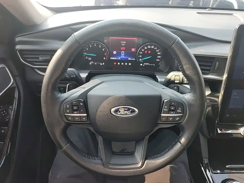 Ford Explorer — миниатюра 11