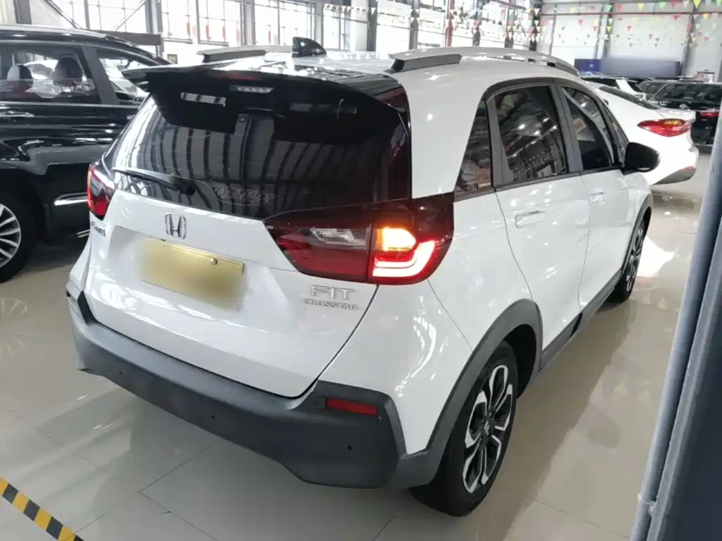 Honda Fit — миниатюра 7