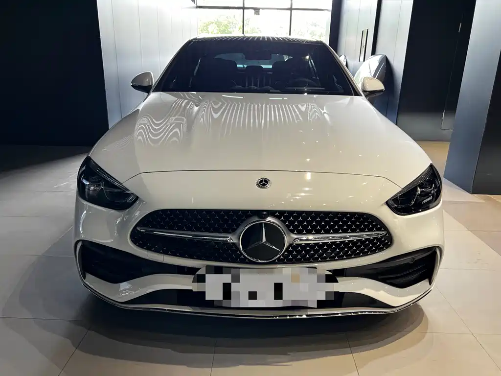 Mercedes-Benz C-Class — миниатюра 2