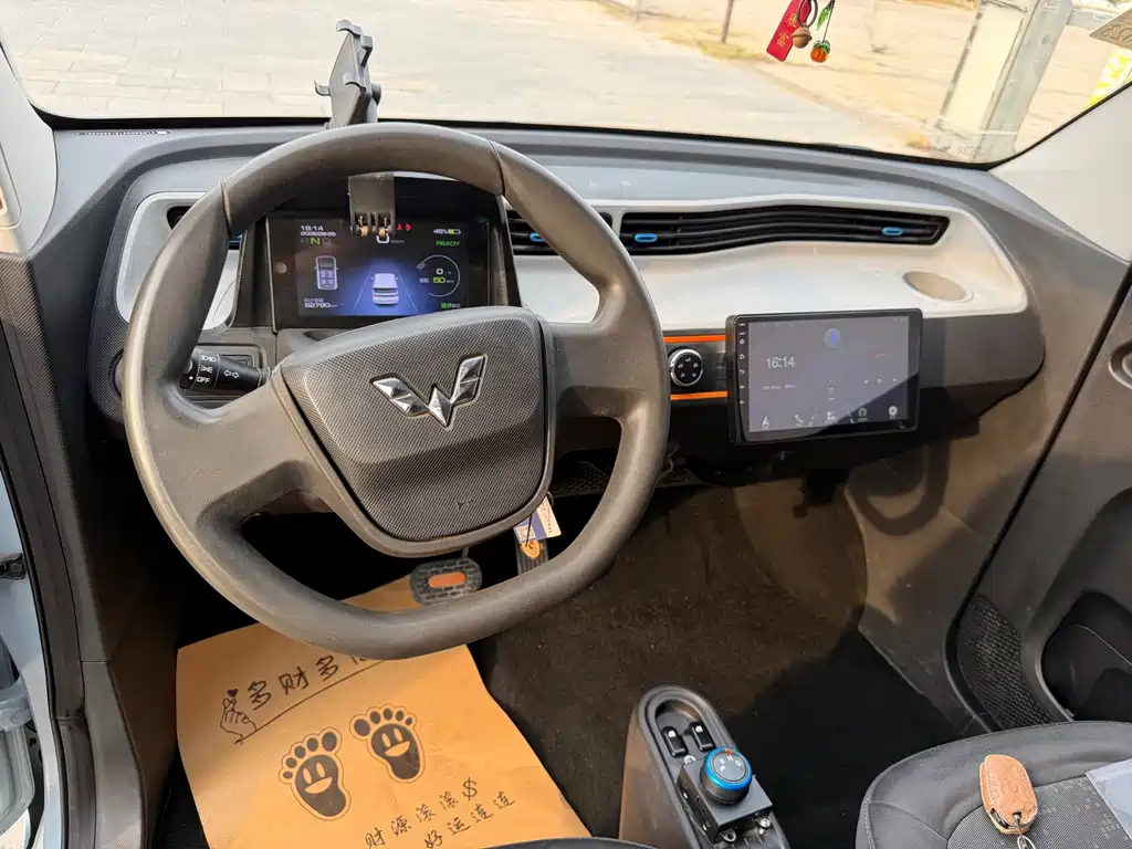 Wuling MINIEV — миниатюра 7