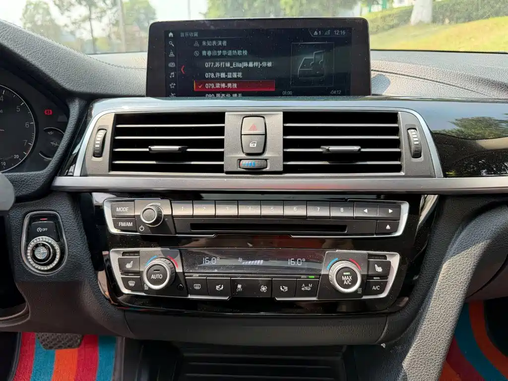 BMW 3 Series — миниатюра 10