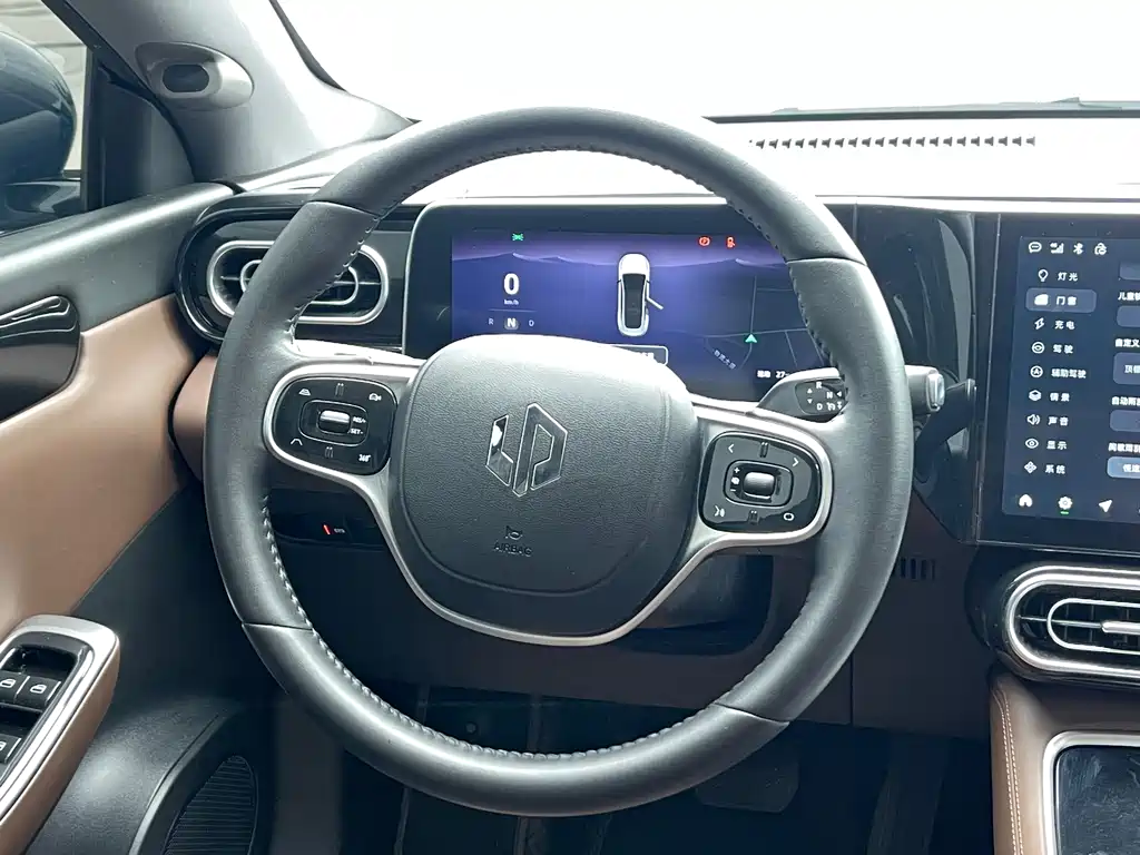 Leapmotor Leapmotor C01 — миниатюра 15