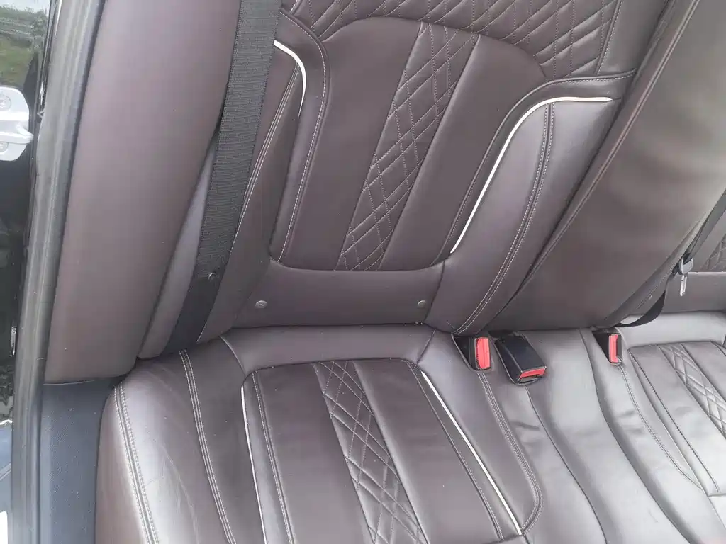 BMW 5 Series New Energy — миниатюра 25