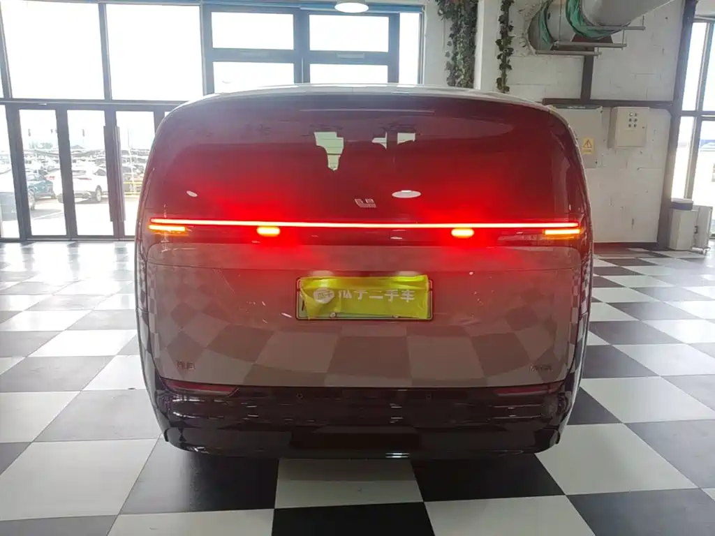 Li Auto Li MEGA — миниатюра 6