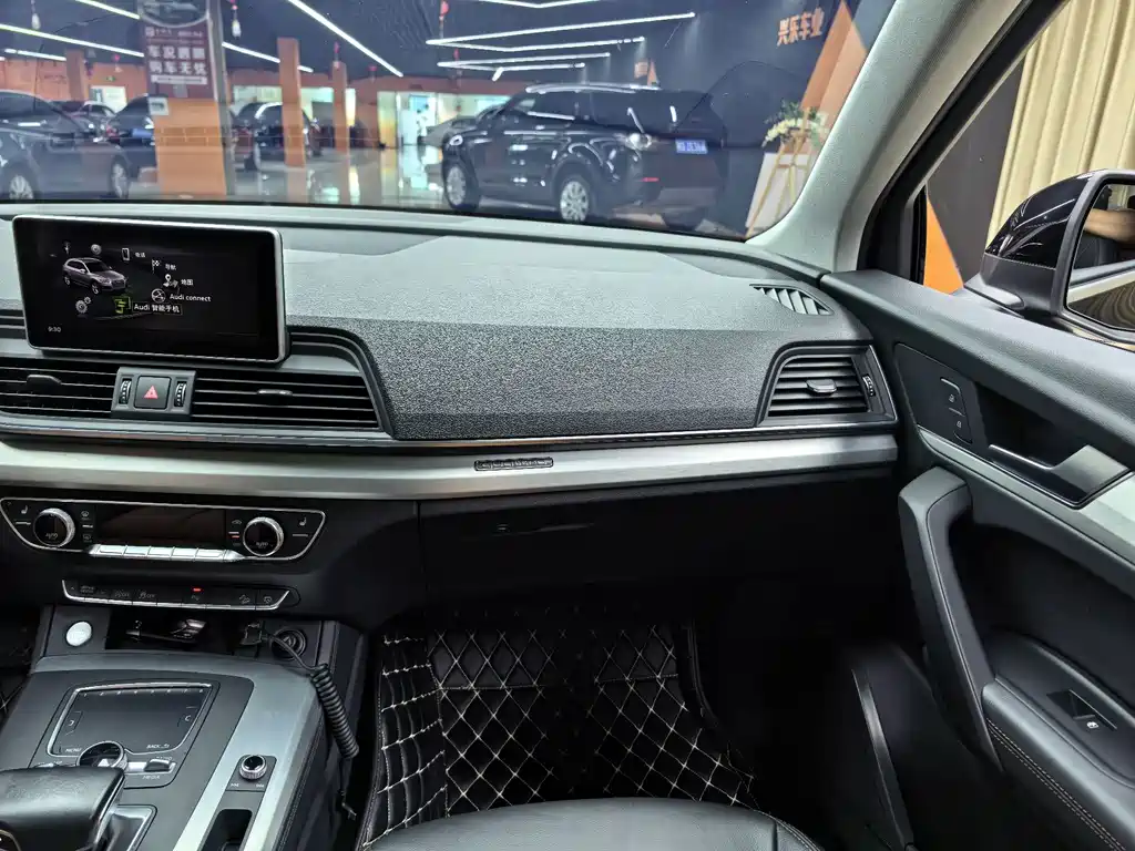 Audi Q5L — миниатюра 8