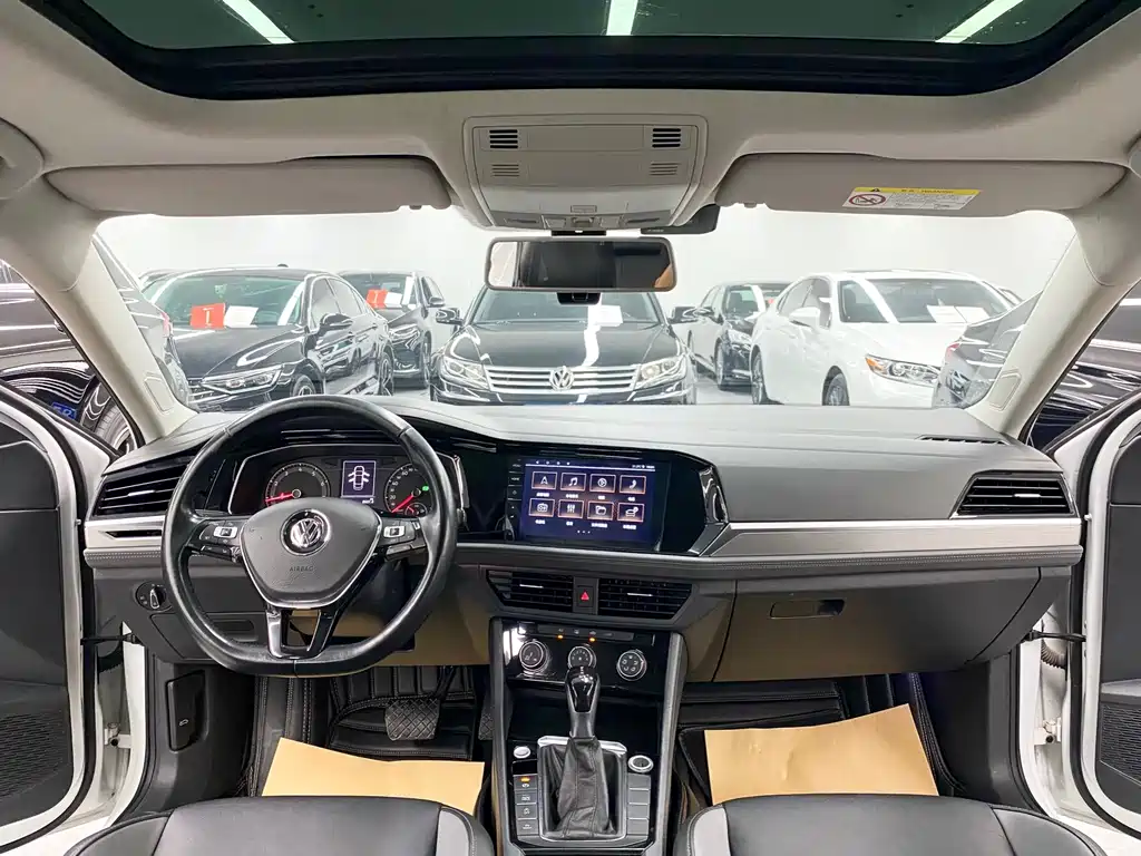 Volkswagen Sagitar — миниатюра 9