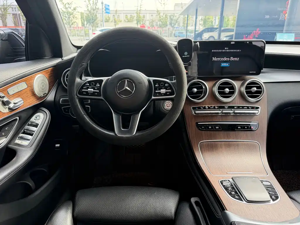 Mercedes-Benz GLC — миниатюра 13