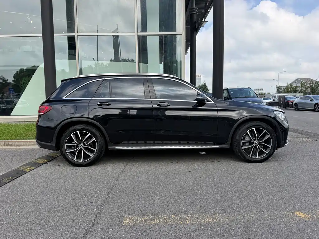 Mercedes-Benz GLC — миниатюра 23