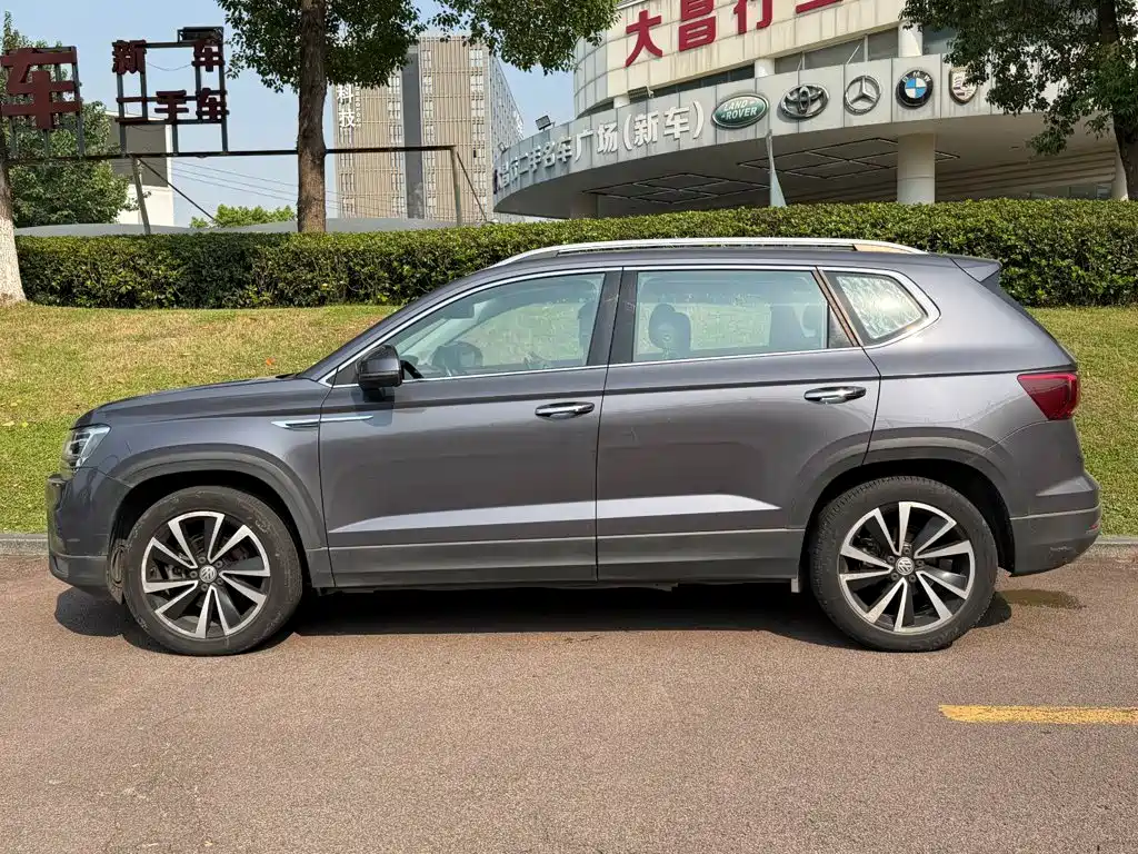 Volkswagen Tharu — миниатюра 3