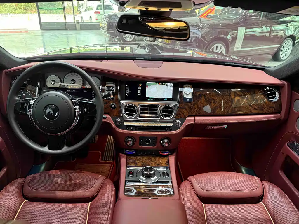 Rolls-Royce Ghost — миниатюра 9