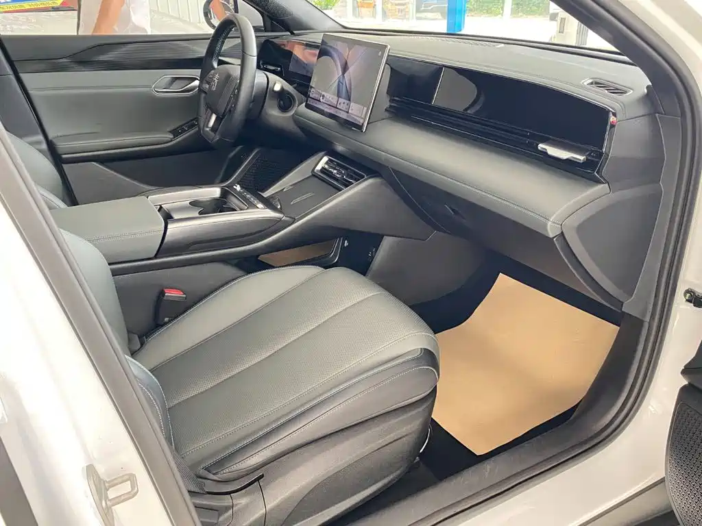 BYD Qin L — миниатюра 11