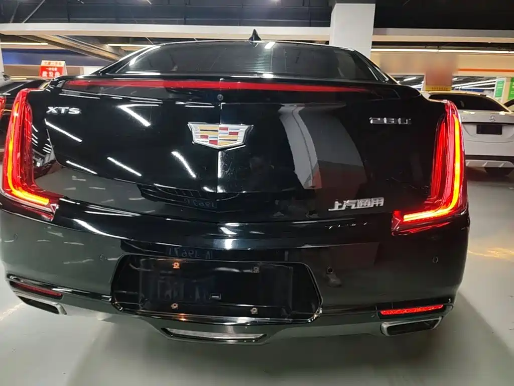 Cadillac XTS — миниатюра 6