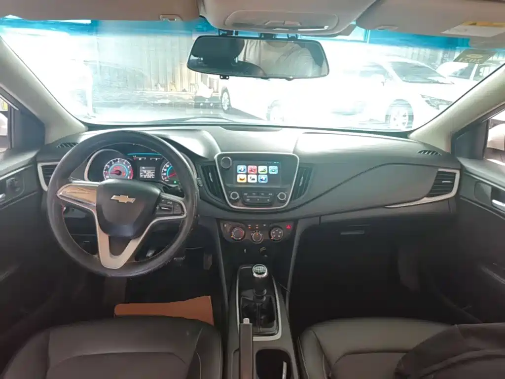 Chevrolet Cavalier — миниатюра 10