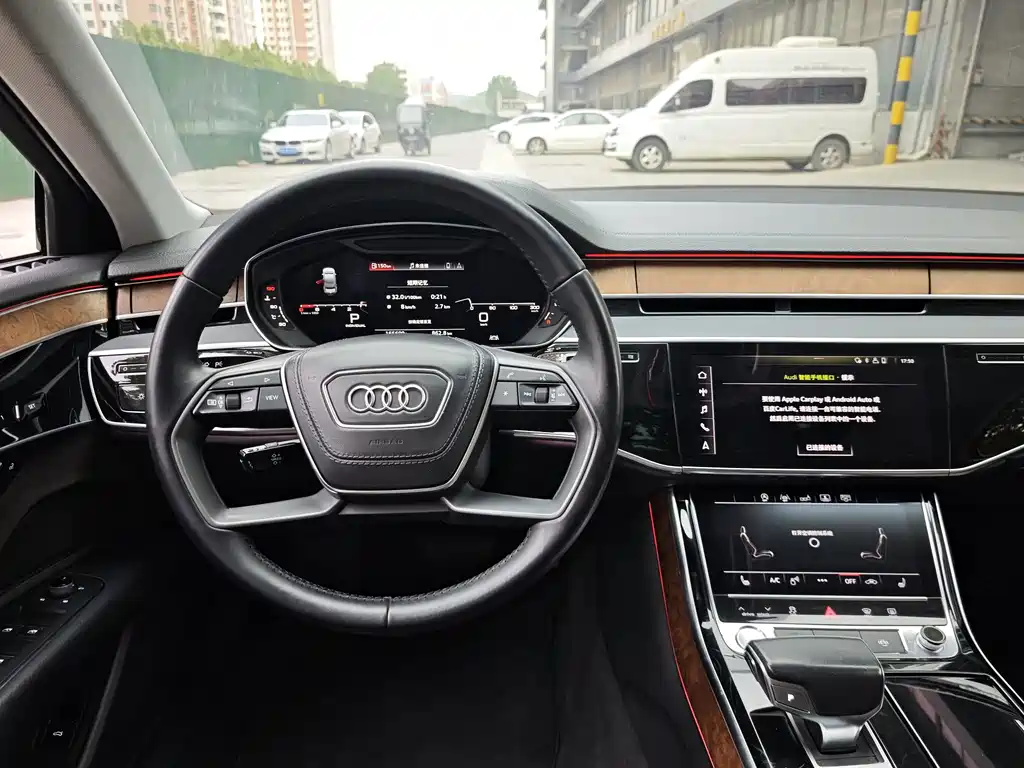 Audi A8 — миниатюра 4
