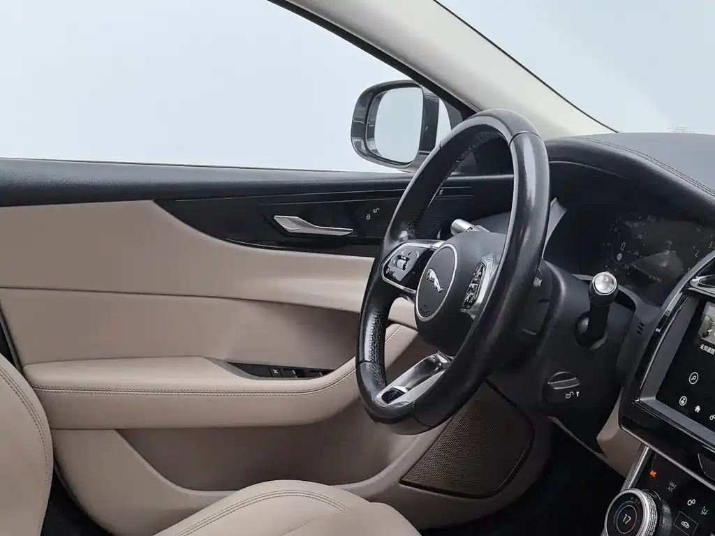 Jaguar XEL — миниатюра 22