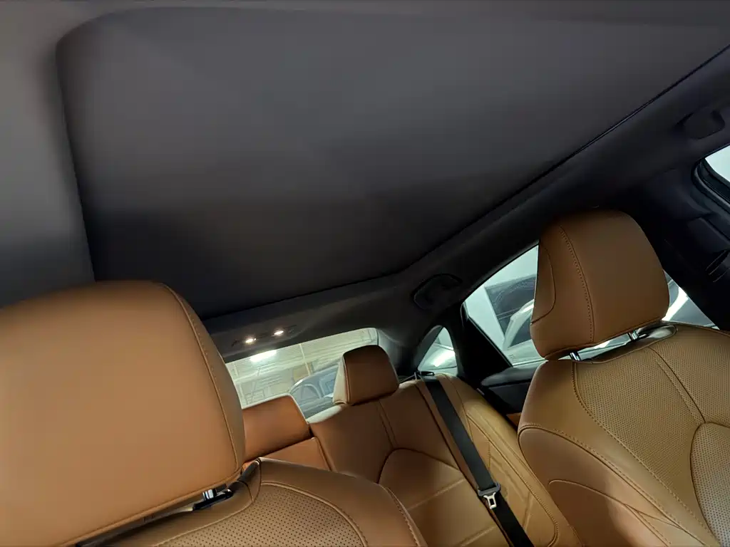 Toyota Avalon 2024 2.5L XLE Luxury