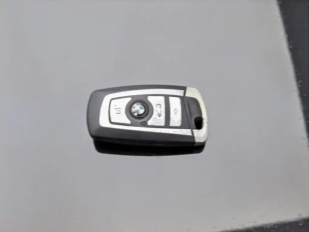 BMW 5 Series — миниатюра 19