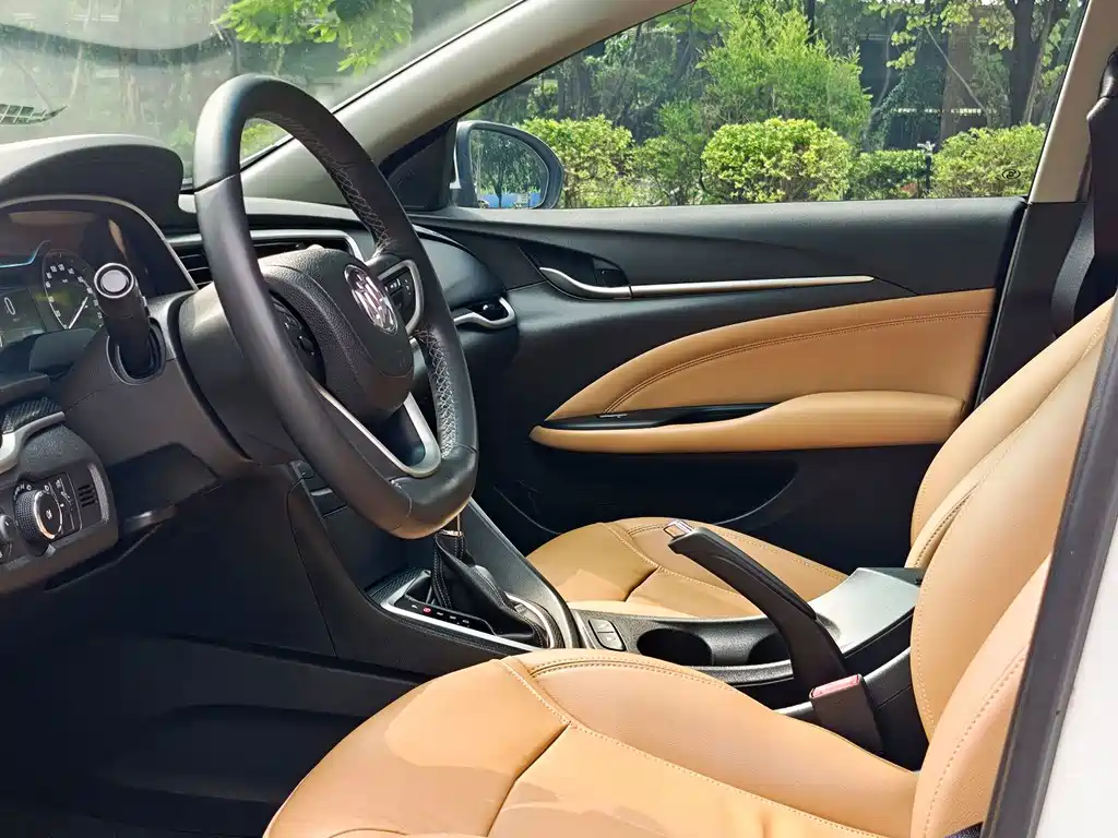Buick Excelle — миниатюра 6