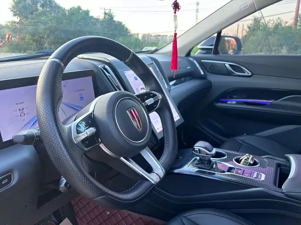 Hongqi Hongqi HS3 — миниатюра 10