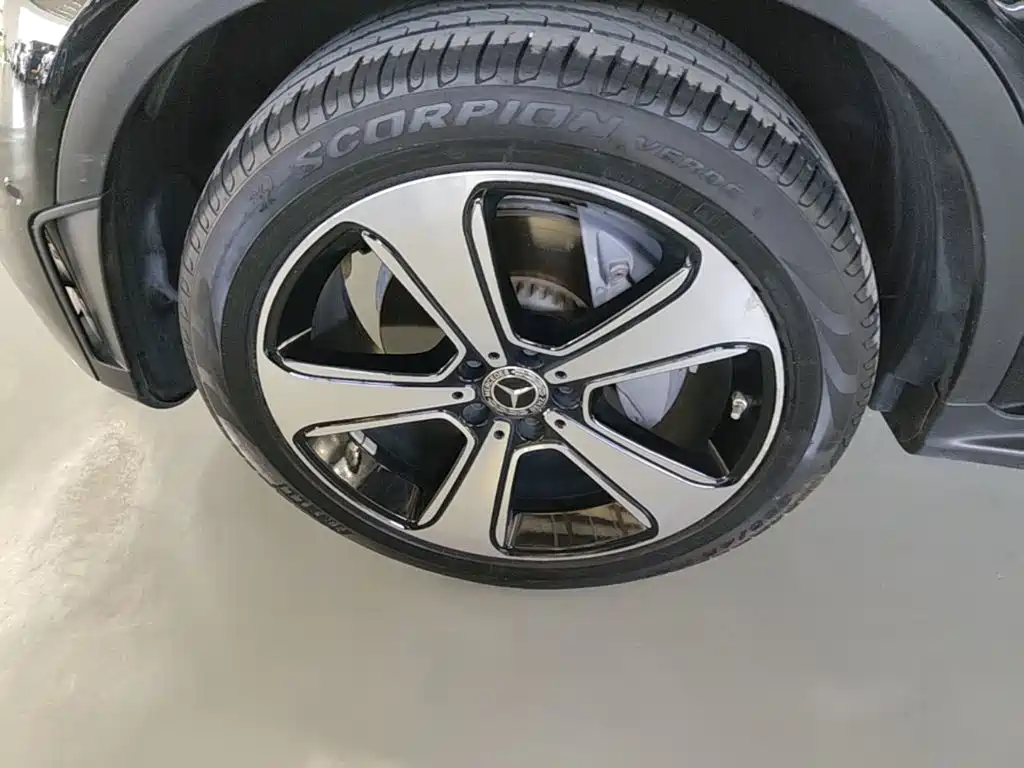 Mercedes-Benz GLC — миниатюра 23