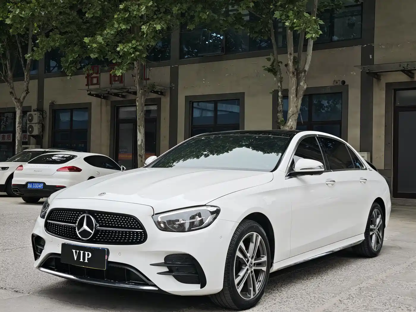 奔驰E级 2023款 E 260 L 运动型 2023