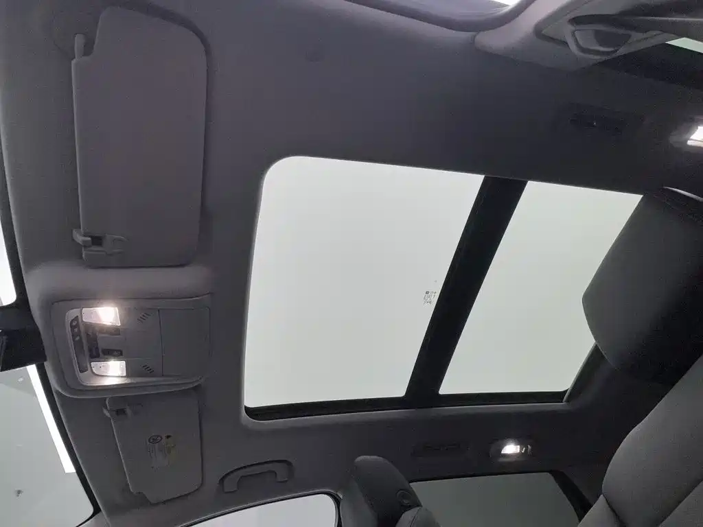 Buick Enclave — миниатюра 14