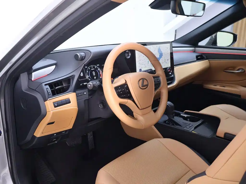 Lexus ES — миниатюра 11
