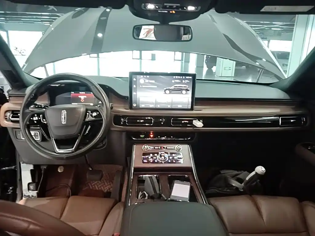 Lincoln Aviator — миниатюра 10