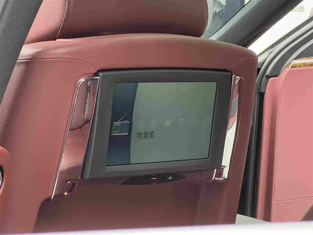 Rolls-Royce Ghost — миниатюра 20