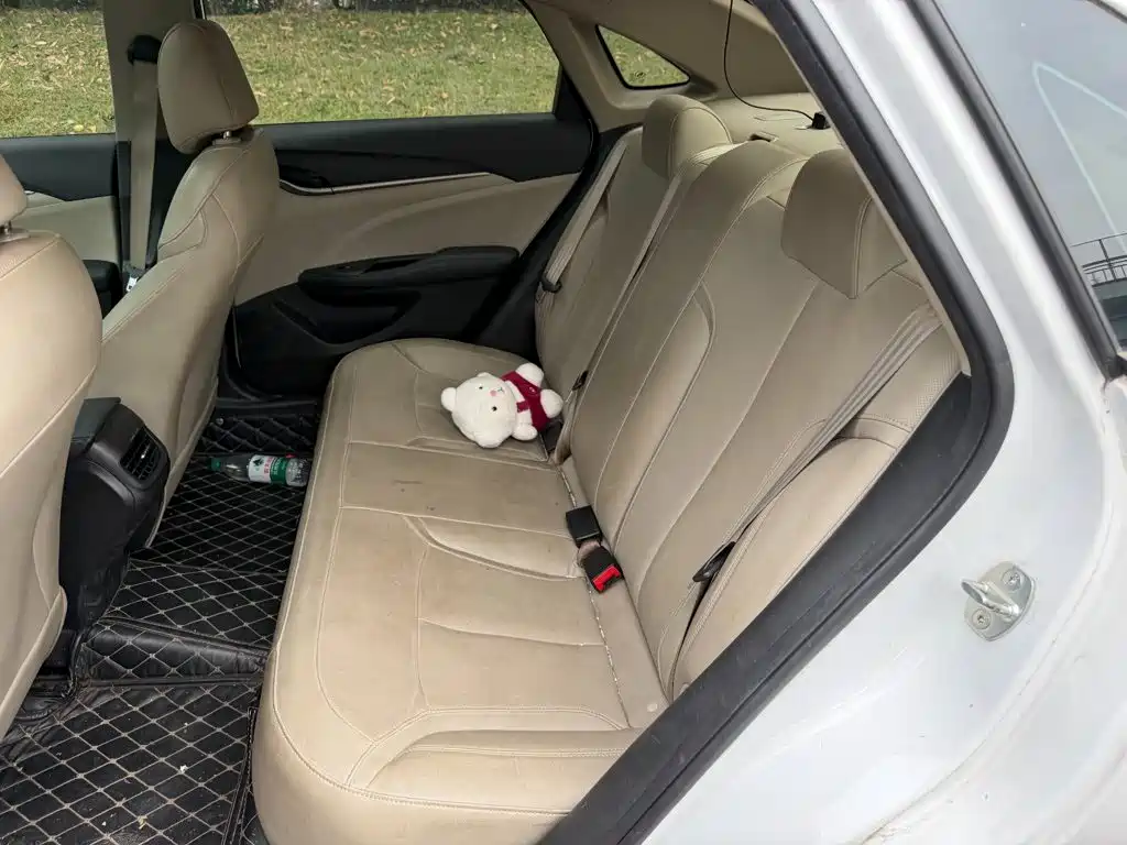 Buick Excelle — миниатюра 12
